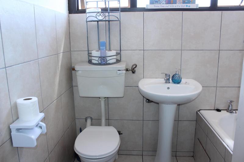 2 Bedroom Property for Sale in Goodwood Estate Western Cape